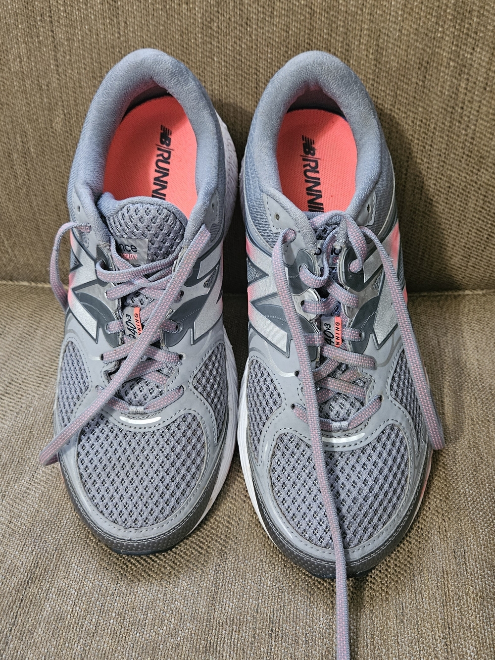 New Balance Women’s Gray & Pink Running Shoes